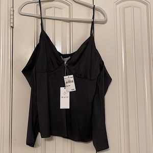 Super cute off the shoulder sleek dress up or down! Nordstrom rack with tag!!